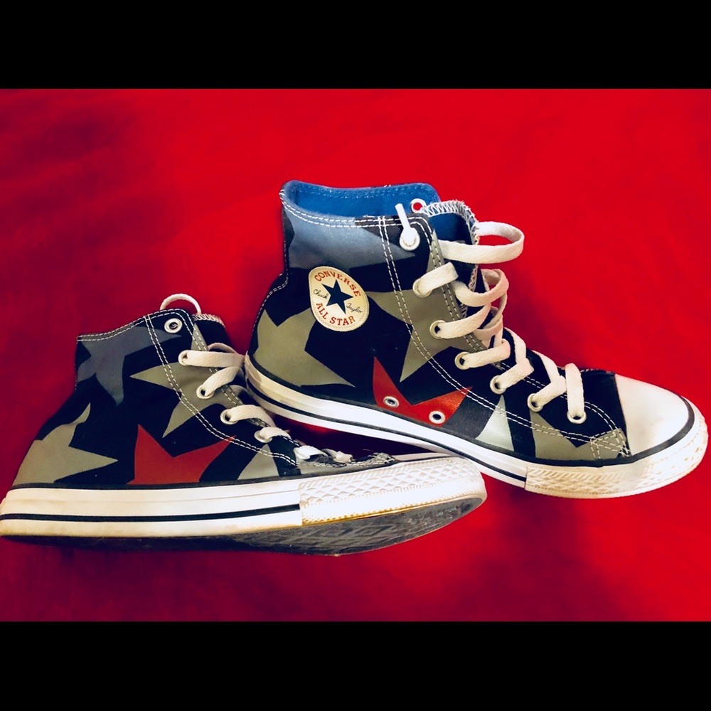 Size 5 high top star Converse, worn once